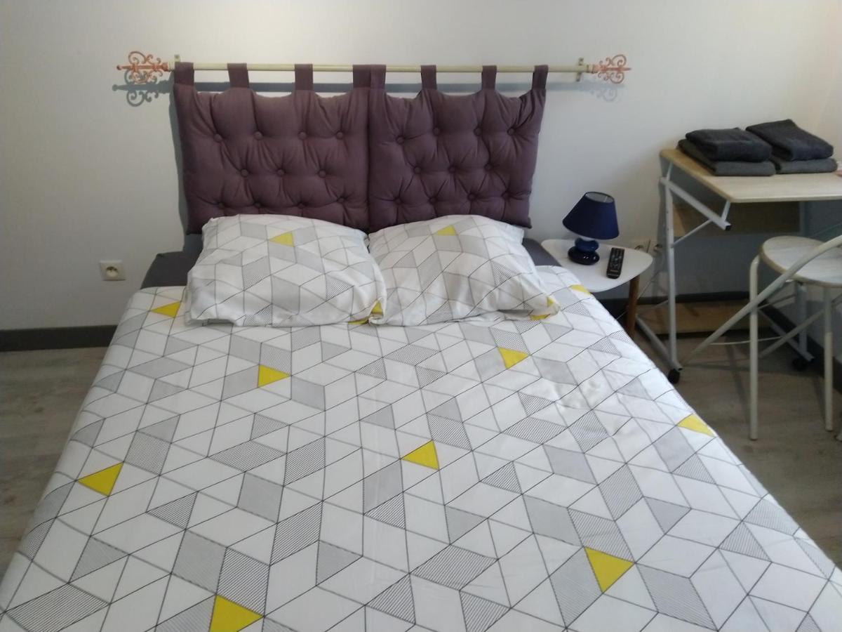 Le Risle - Hotel Montfort-sur-Risle Екстериор снимка